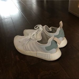 White adidas nmds